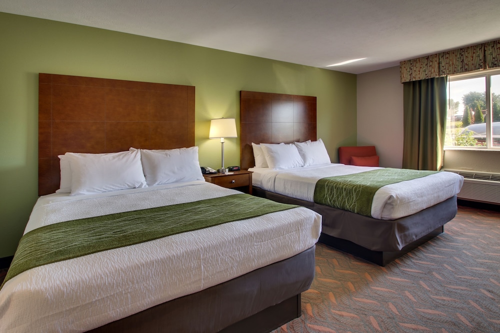 Greenfield Inn and Suites Elizabethtown KY I65 Exit 94 33/62