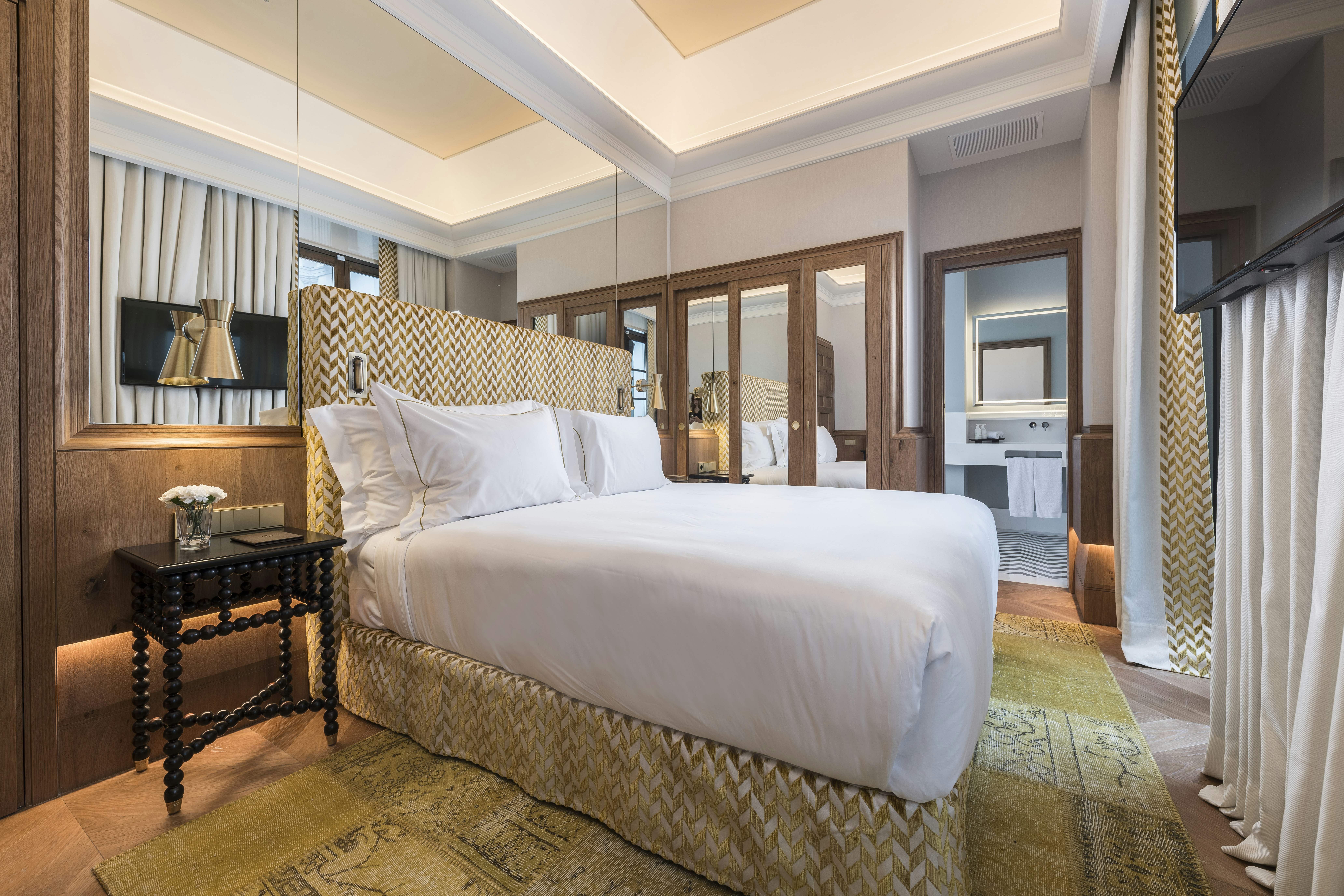 Palacio, Double Bed
