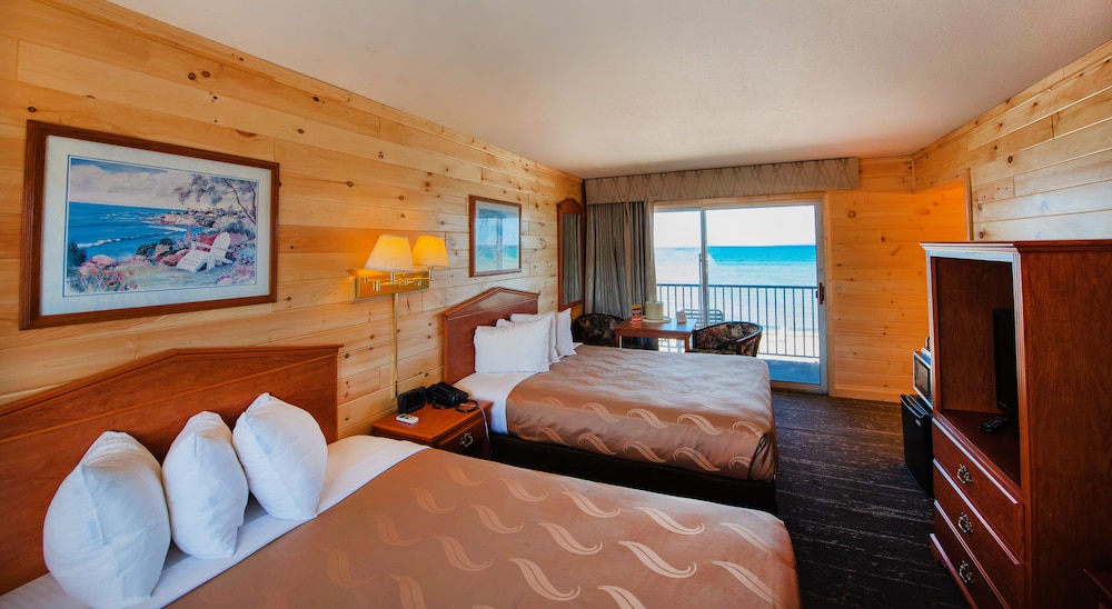 Island, Deluxe, 2 Double Beds, Lake or Beach View, Balcony