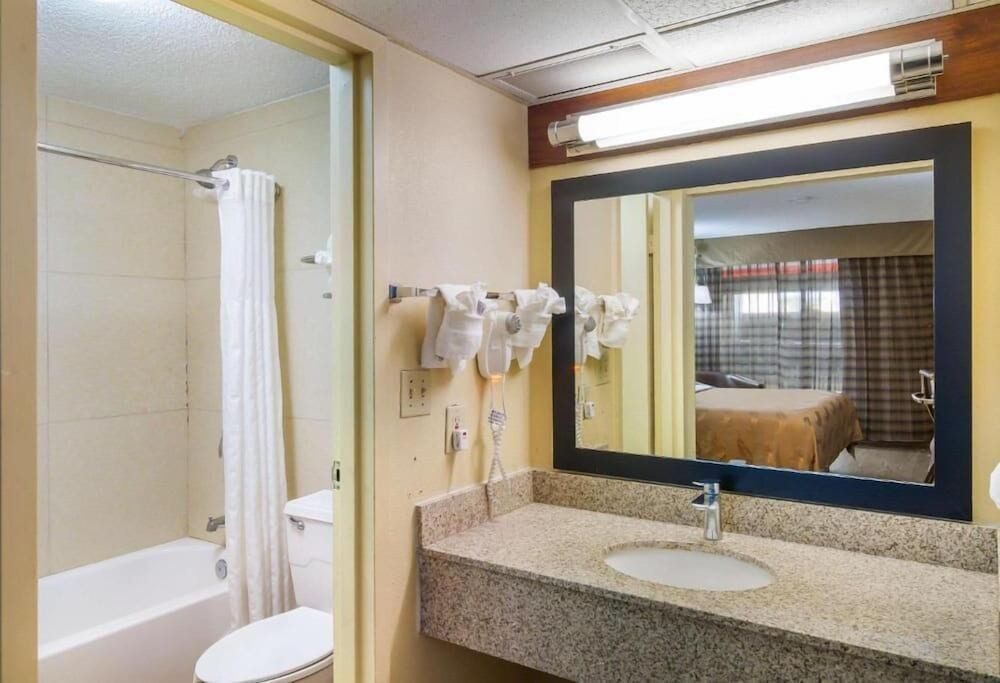Stayable Suites Jacksonville West 20/45