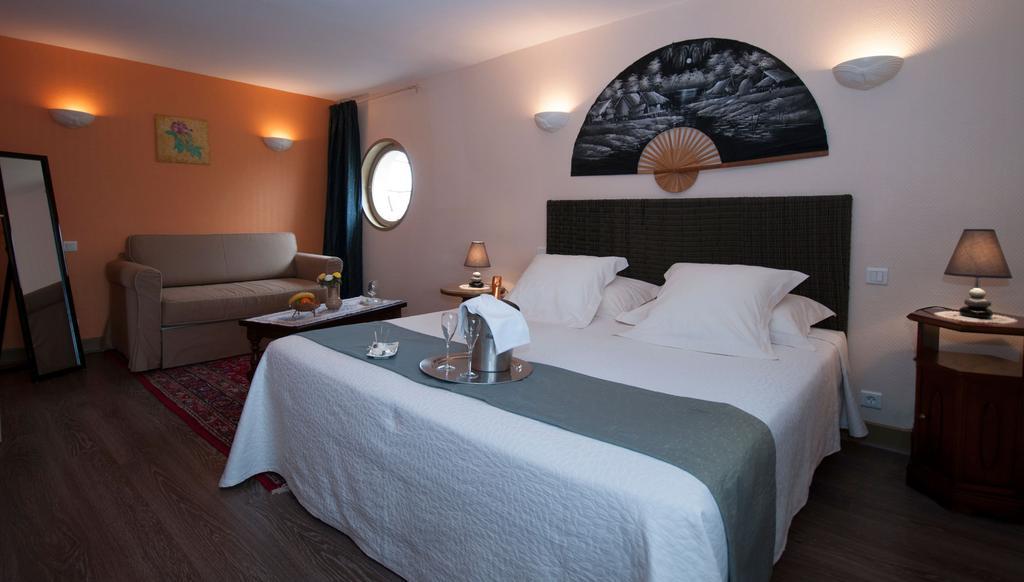HOTEL LE COQ HARDI 16/51
