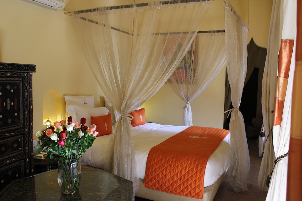 Riad Lena Spa 24/71