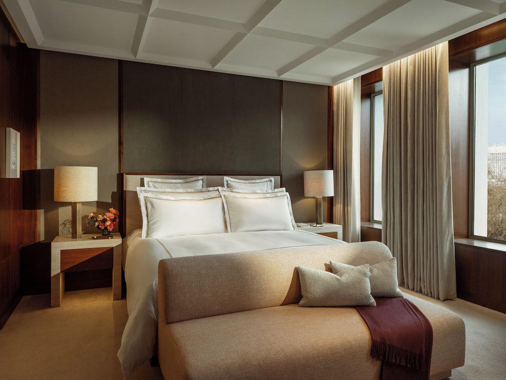 The Chancery Rosewood 13/49
