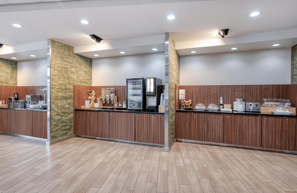 Fairfield Inn &amp; Suites Jeffersonville I-71 12/58