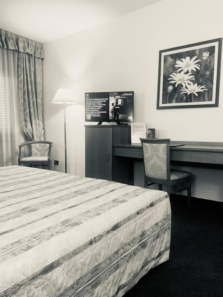 HOTEL GALANT 10/40