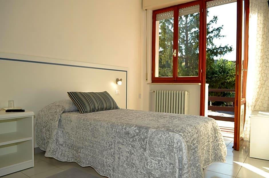 Albergo Ester Di Fossi Laura 15/41