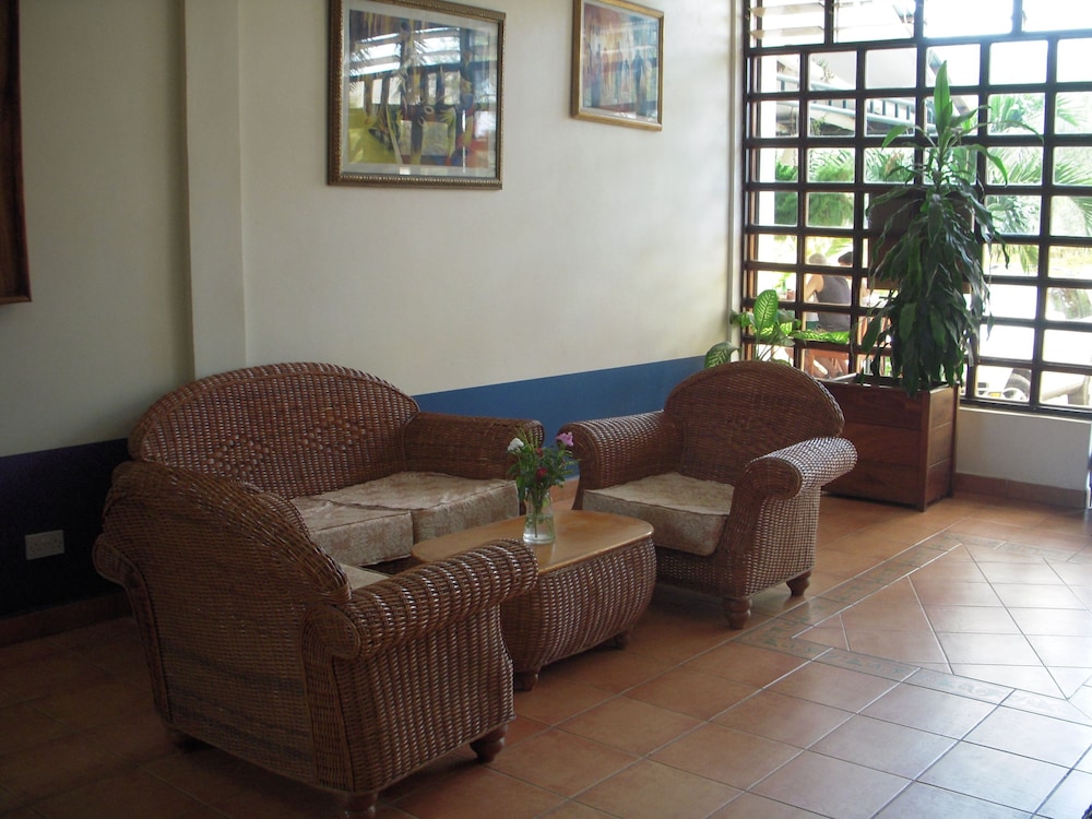 Riyan Apartments 16/42