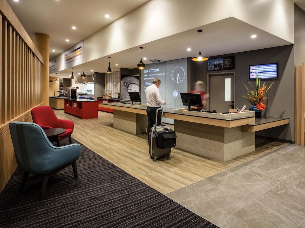 Ibis Mackay 39/67