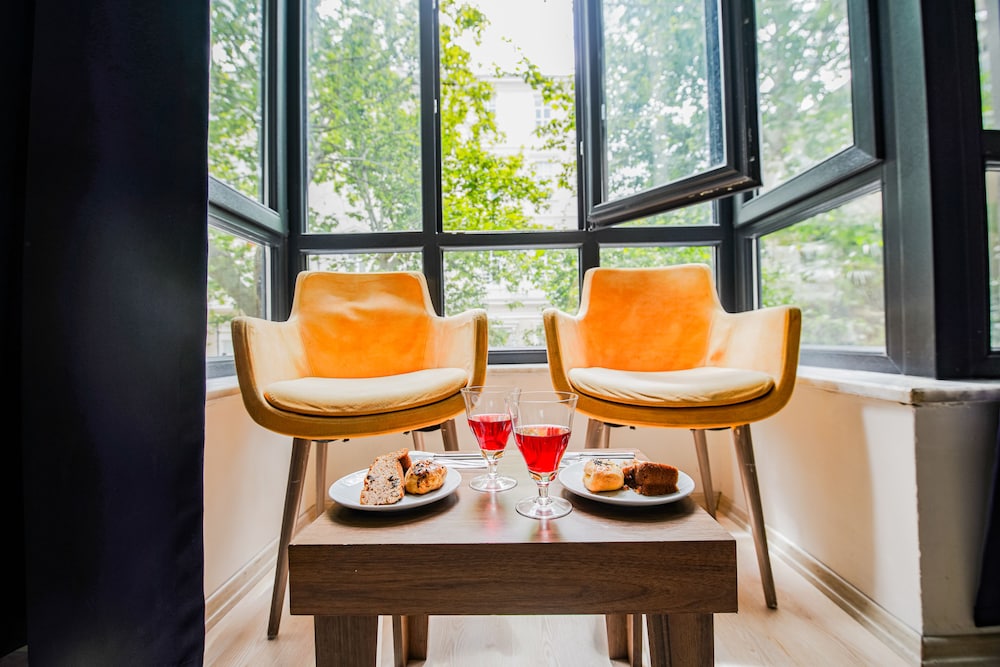 Mitani Suites 34/50
