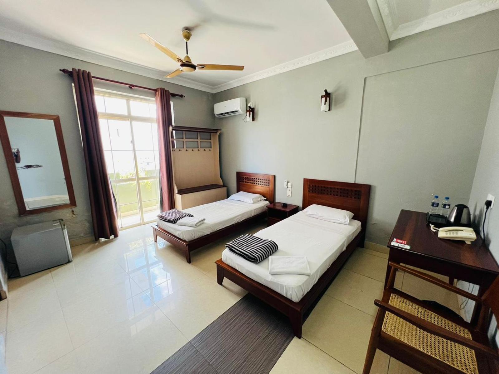 Lafala Hotel and Service Apartment, Dehiwala-Mount Lavinia 16/100