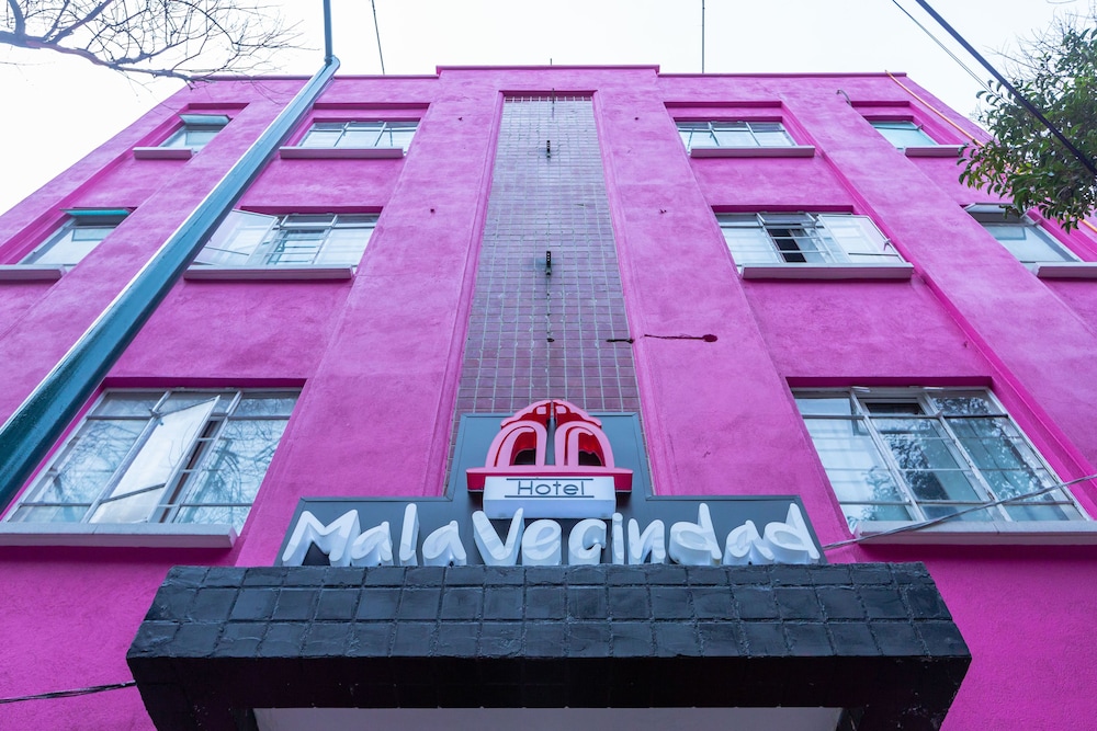 Mala Vecindad Beer Hotel 3/56