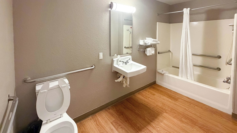 Studio6 Rancho Cordova, CA 48/50