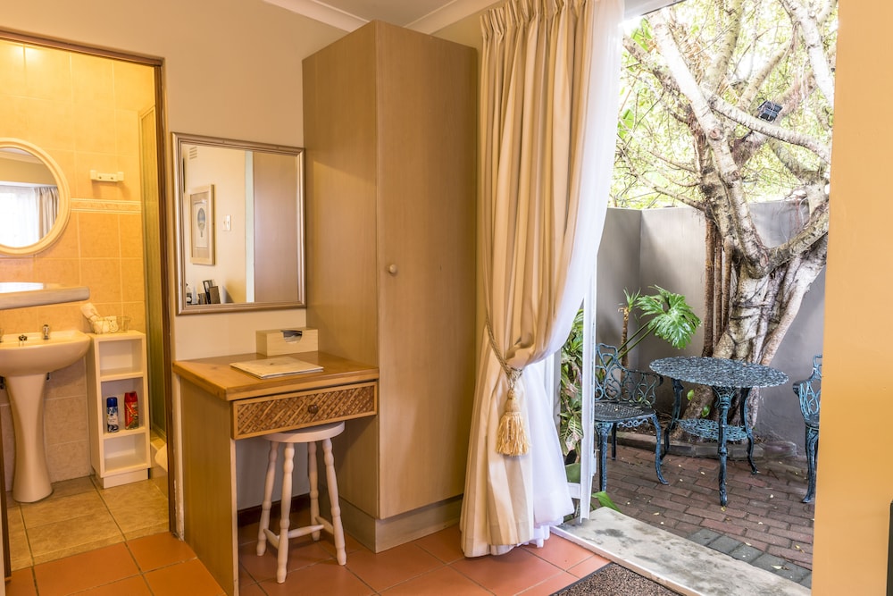 Kingfisher Guesthouse 34/50