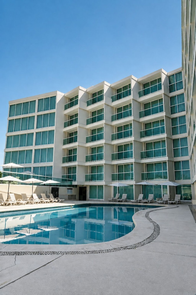 We Hotel Acapulco 4/57