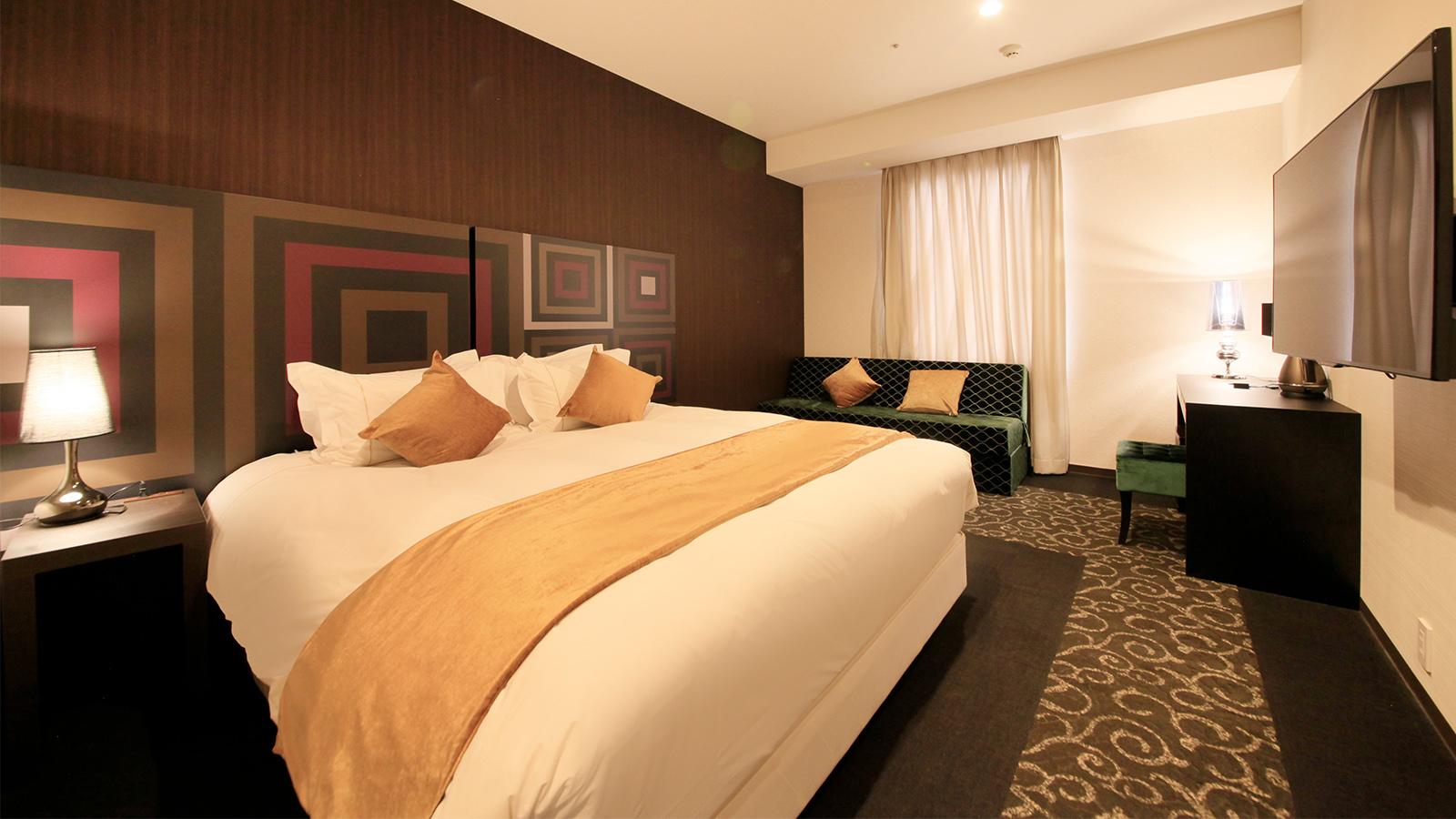 Adjoining, 2 Rooms, Superior, King Bed