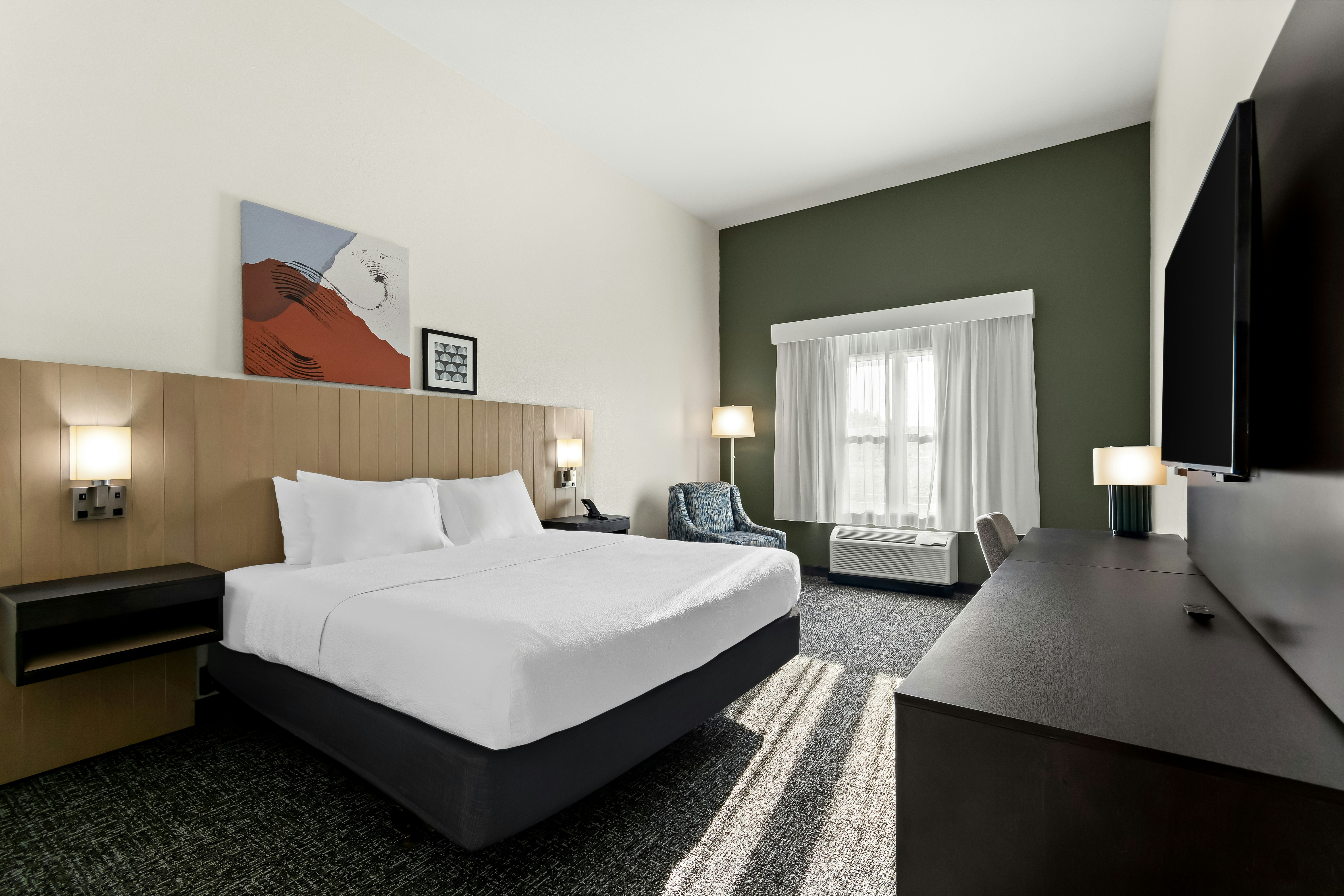 ROOM, KING BED