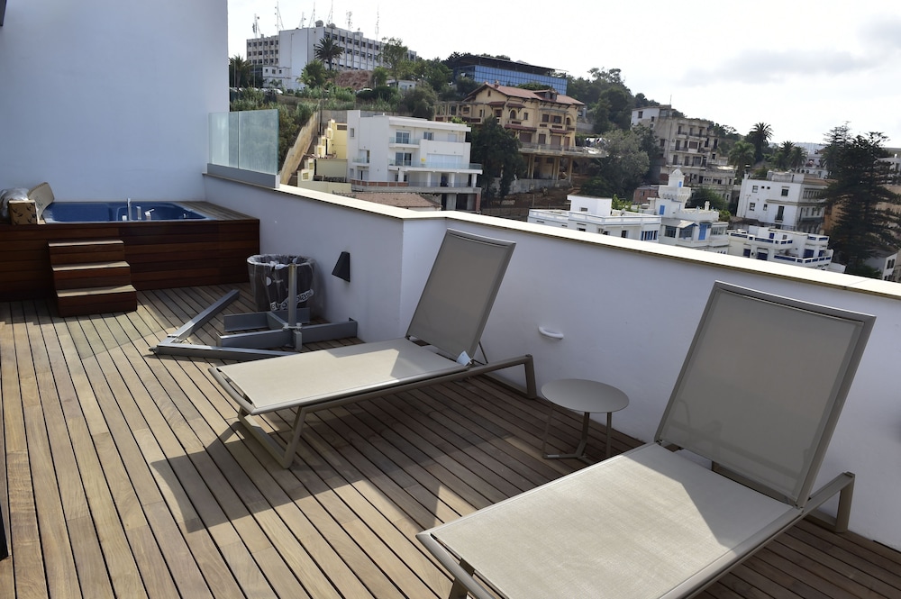 Lamaraz Arts Hotel 29/49