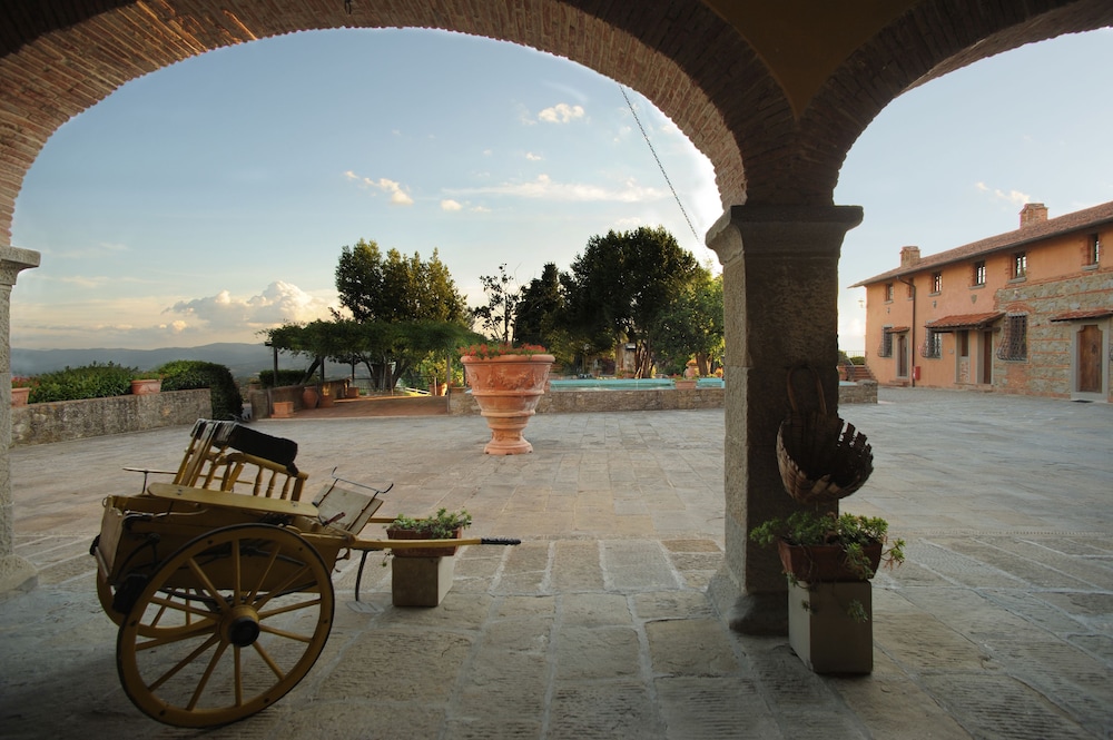 Fattoria Degli Usignoli 46/56