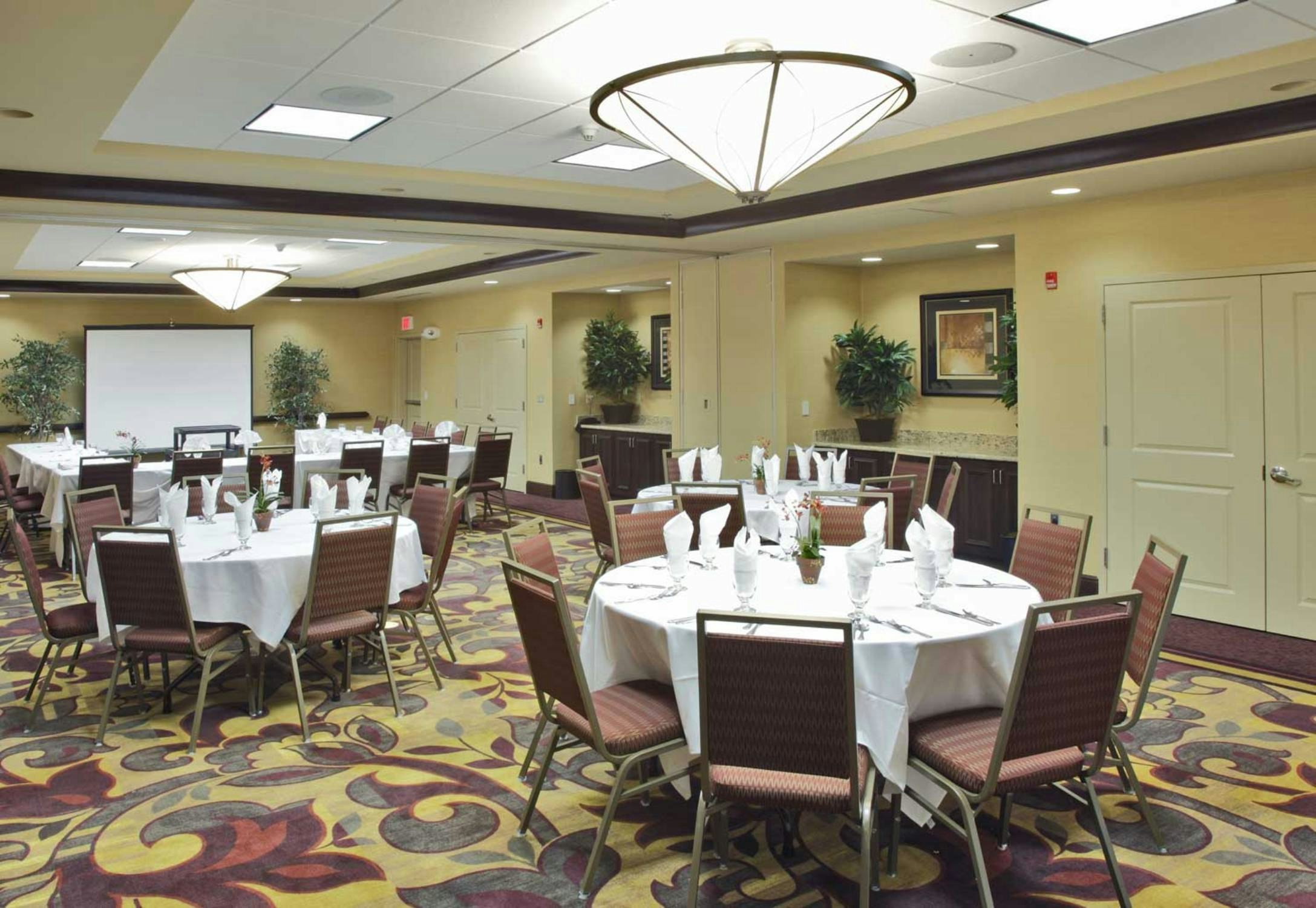 Hilton Garden Inn Clovis 15/18