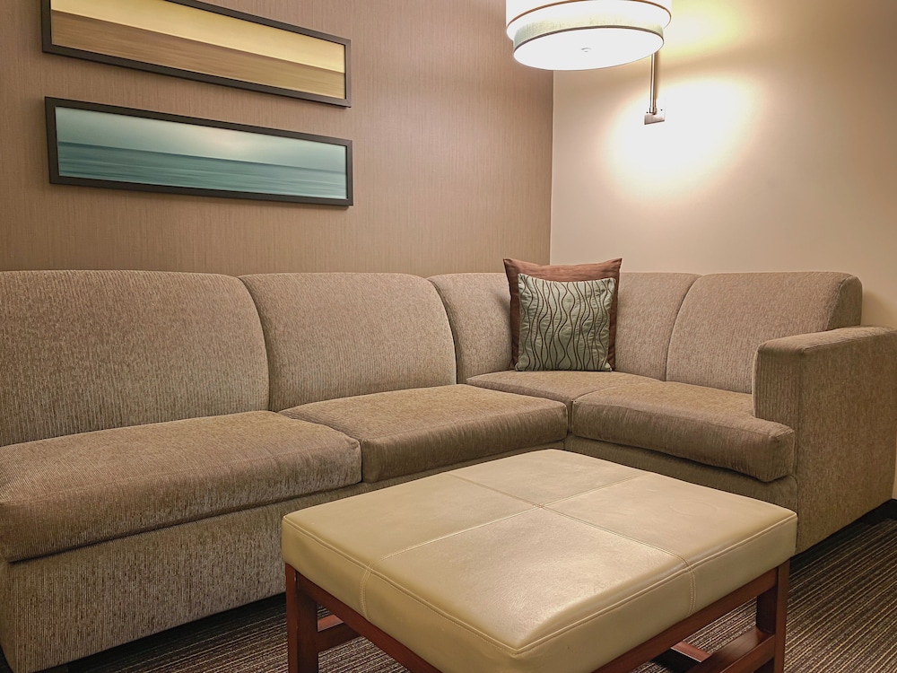 Hyatt Place San Jose/Pinares 41/64