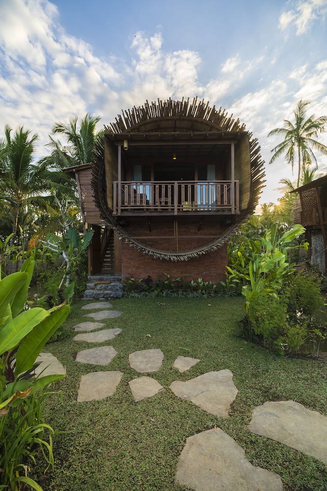 Beehouse Dijiwa Ubud 42/48