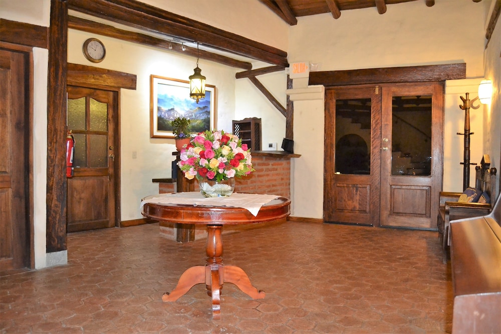 Ilatoa Lodge 10/49