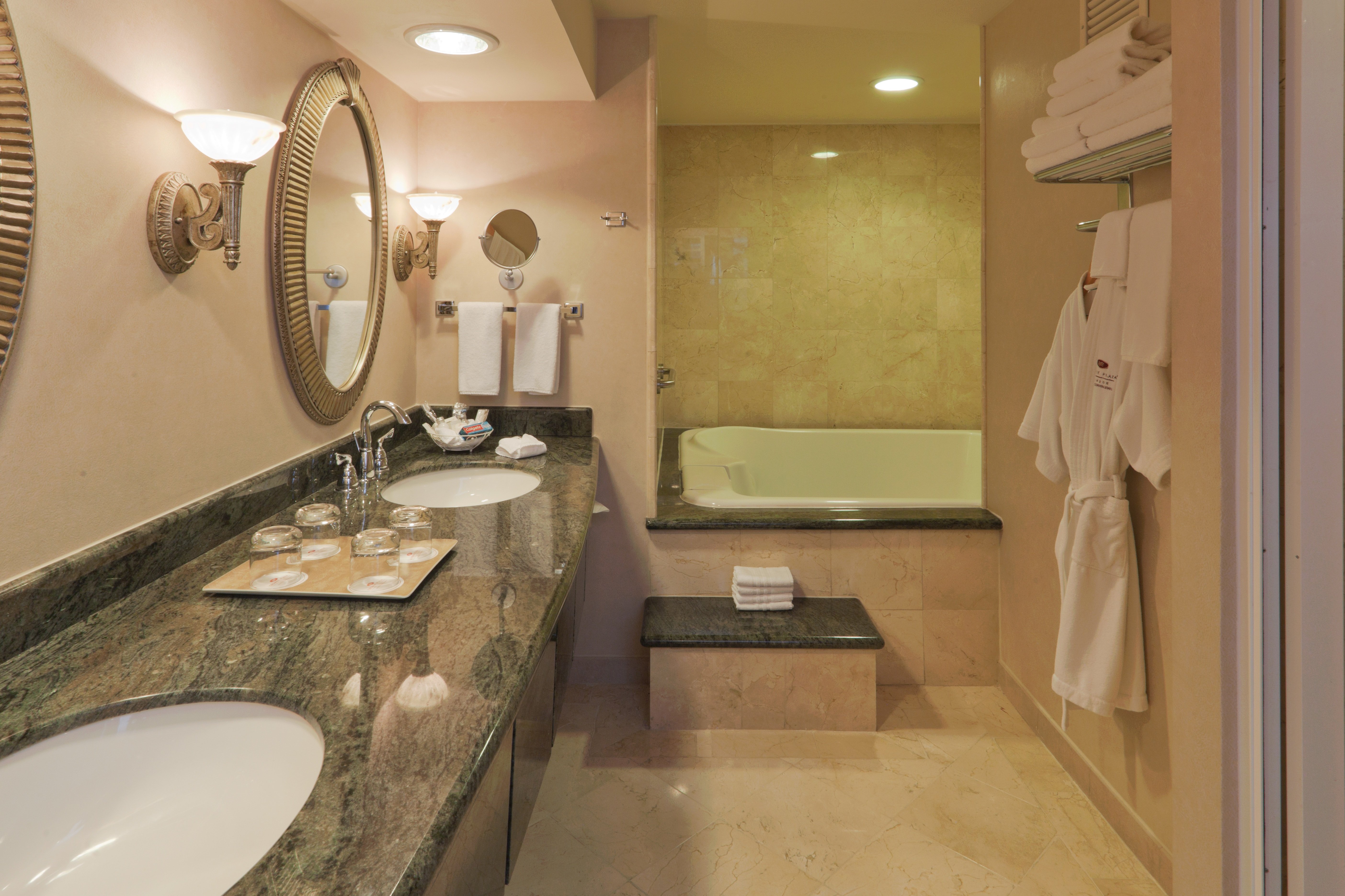 Crowne Plaza Torreon 73/76