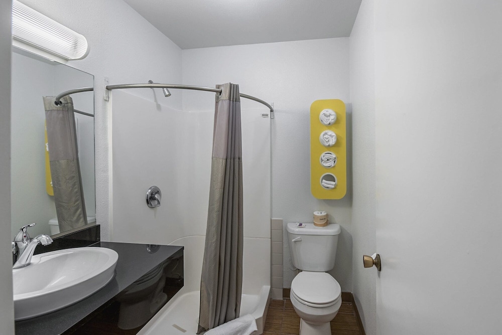 Motel6 Fallon, NV 44/46