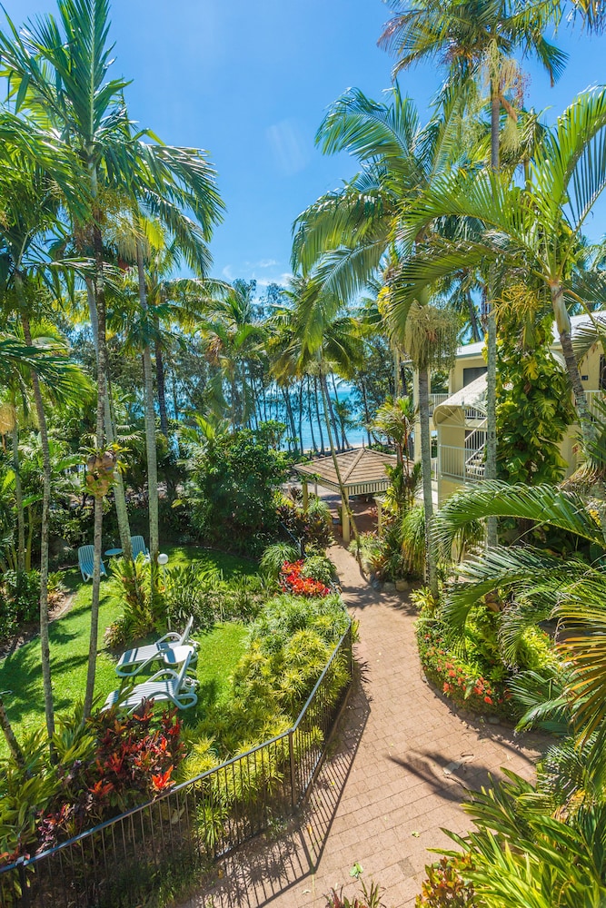 Melaleuca Resort 7/72