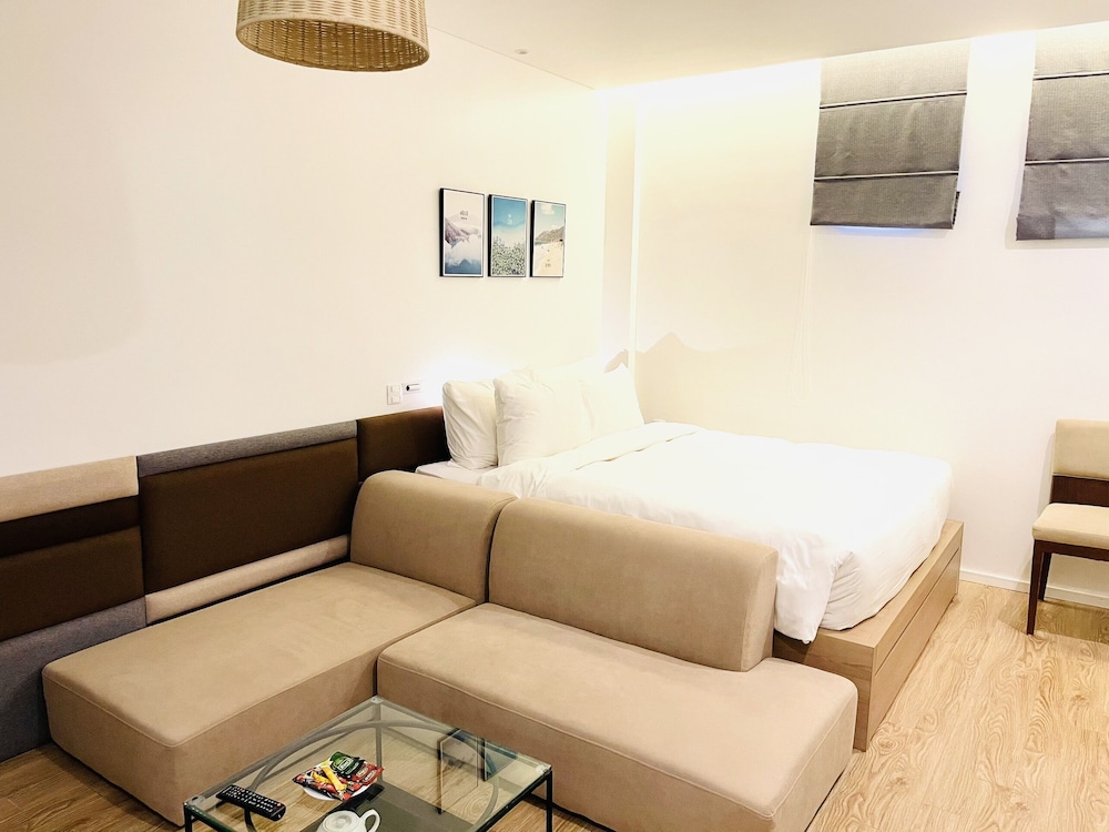 Parosand Hanoi Hotel & Apartment 17/50