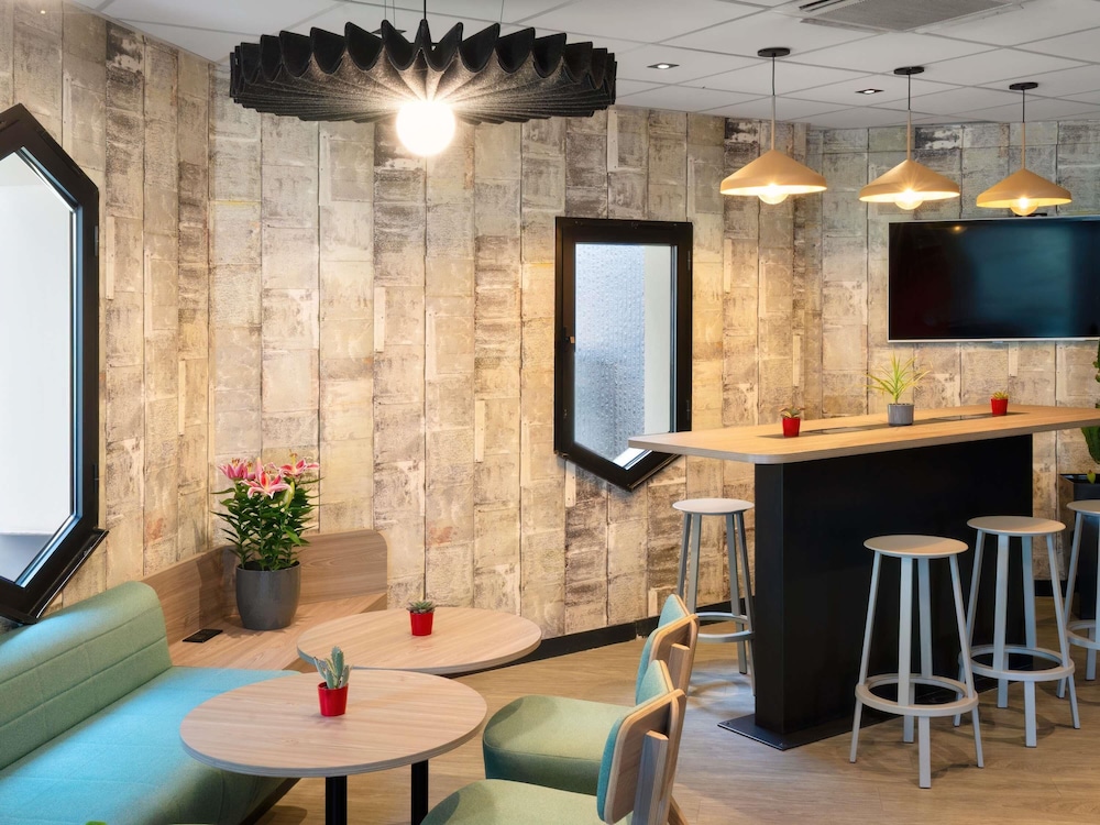 Ibis Cergy Pontoise Le Port 62/67