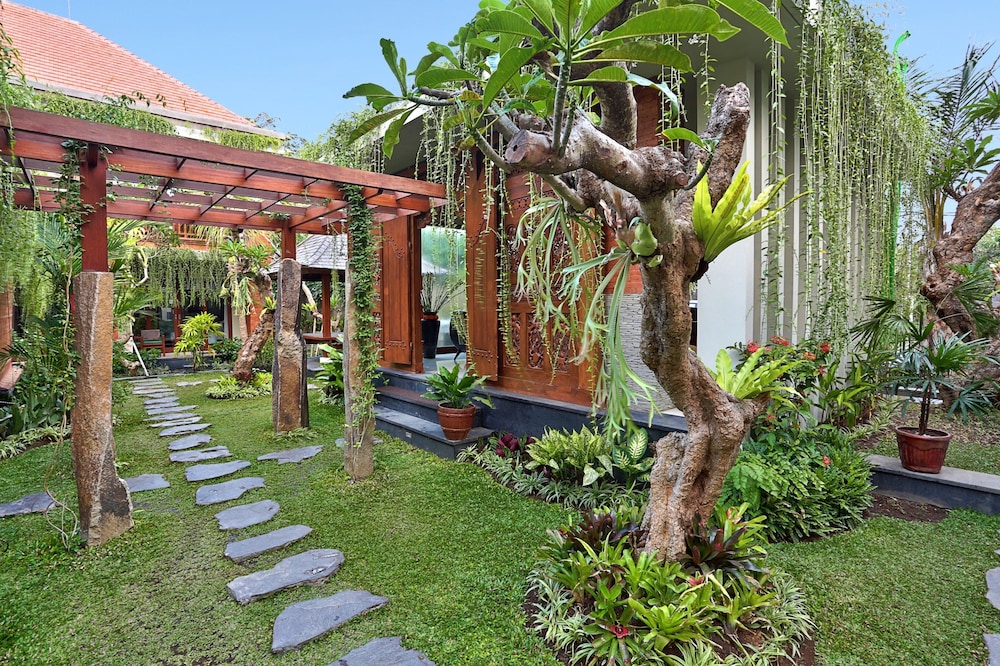 Awatara Boutique Resort Ubud 41/45