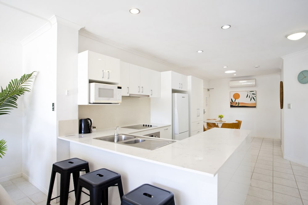 OFFSHORE NOOSA RESORT 5/78