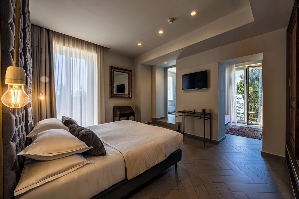 JUNIOR SUITE, MOUNTAIN VIEW, BALCONY
