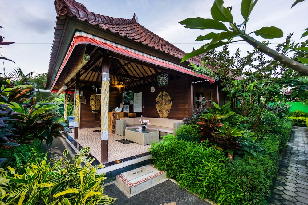Laguna Reef Huts 7/70