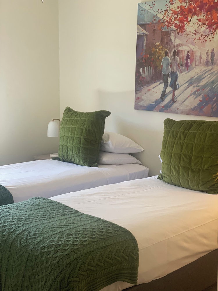 Cocknbull Boutique Hotel 22/50