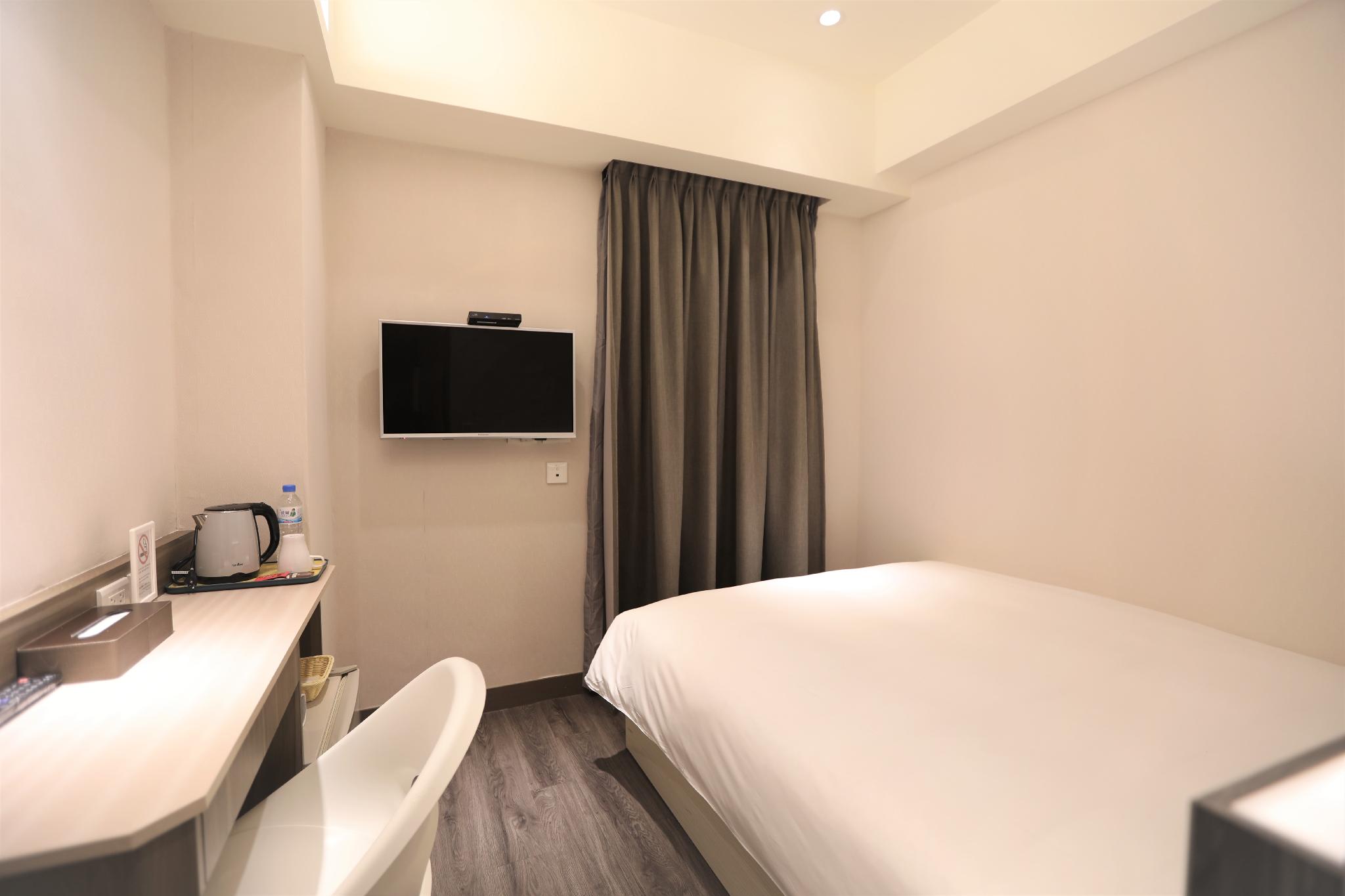 Room, Single
