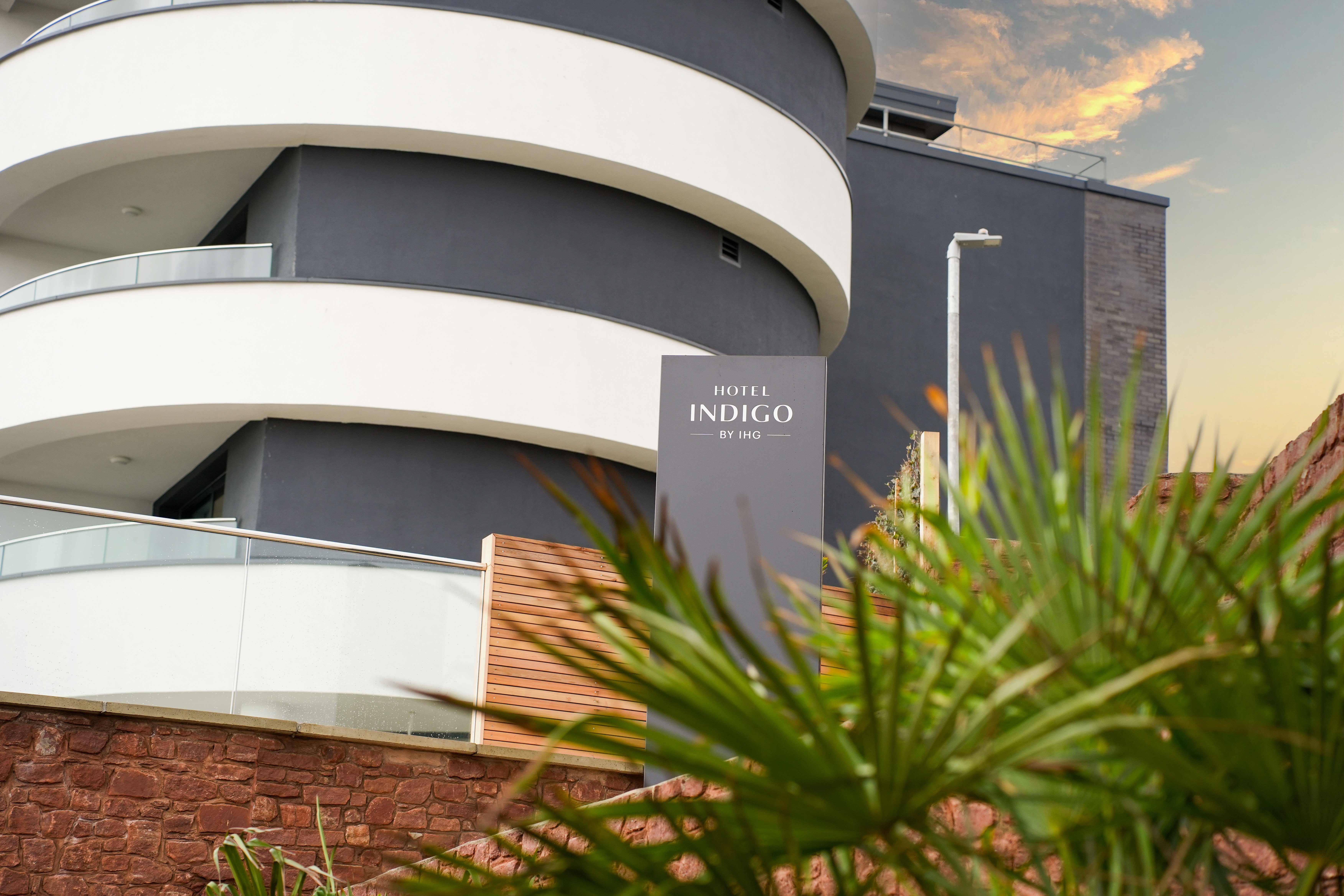 Hotel Indigo Torquay by IHG 37/38