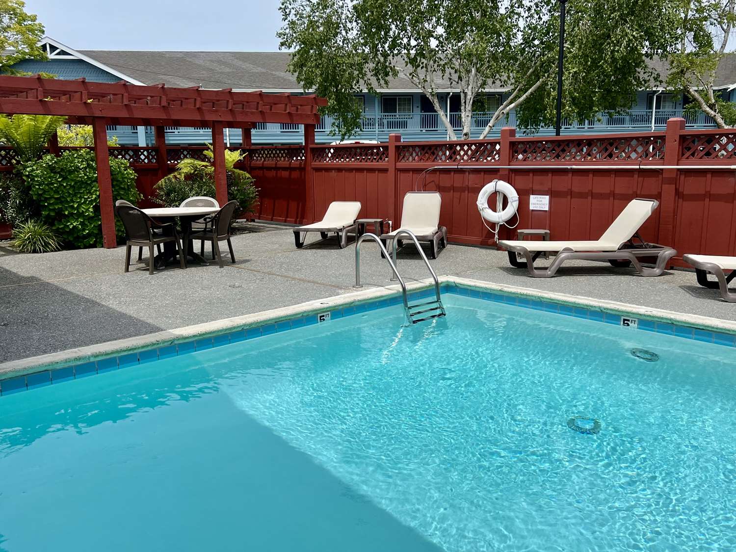 Best Western Country Inn 38/39