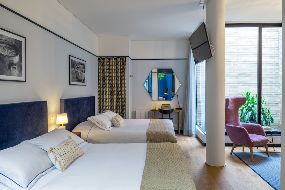 HAB Hotel 12/69