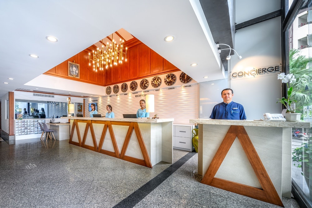 Andaman Beach Suites Hotel 6/69