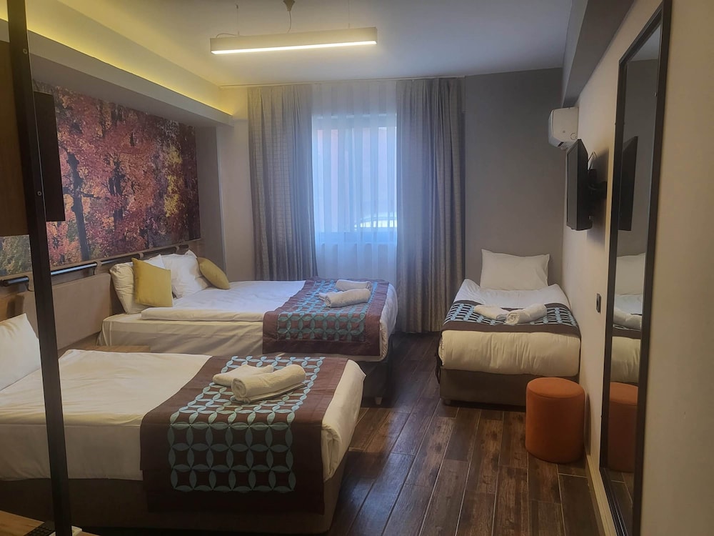 Lupo Libero Hotel 24/50