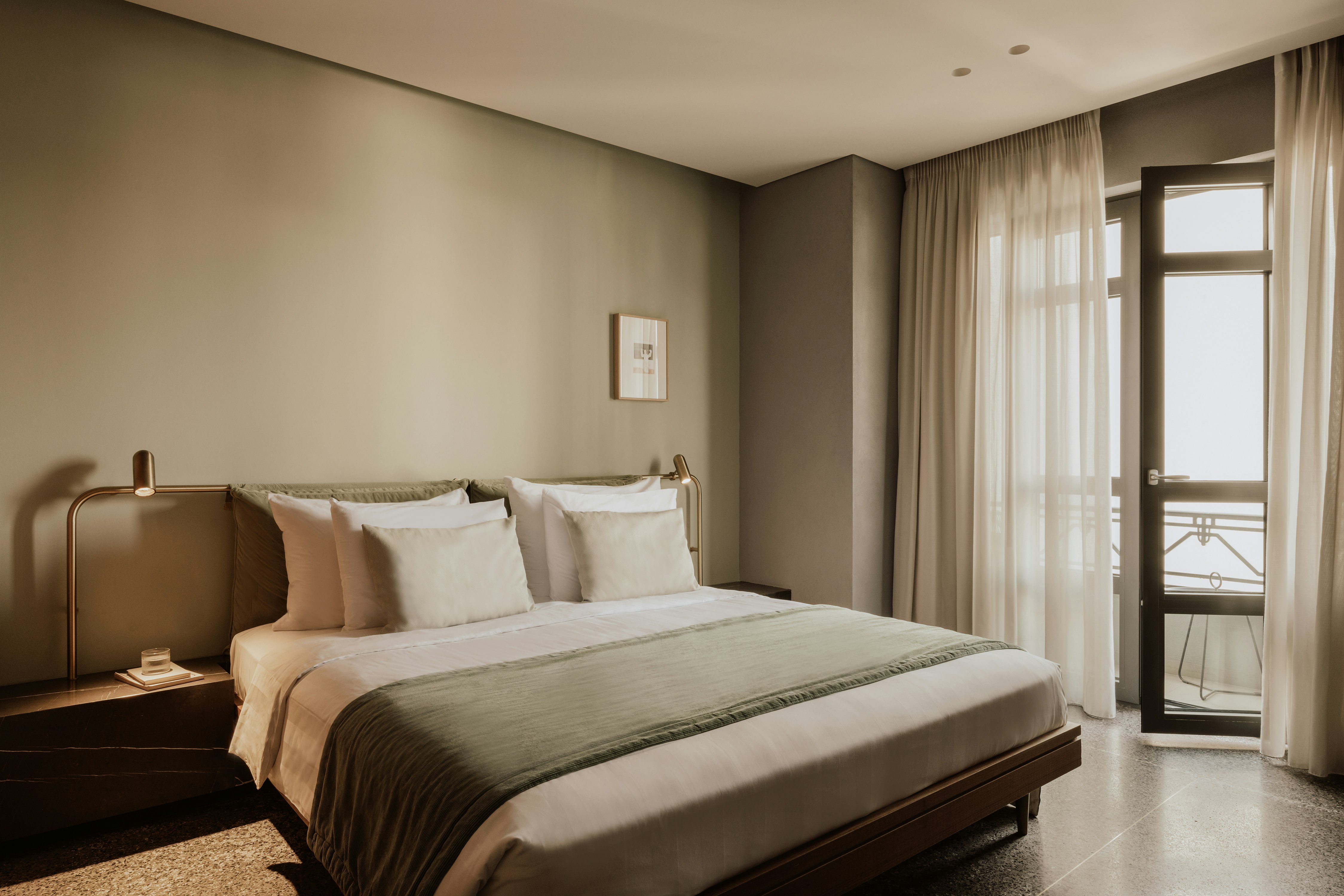Perianth Hotel 14/61