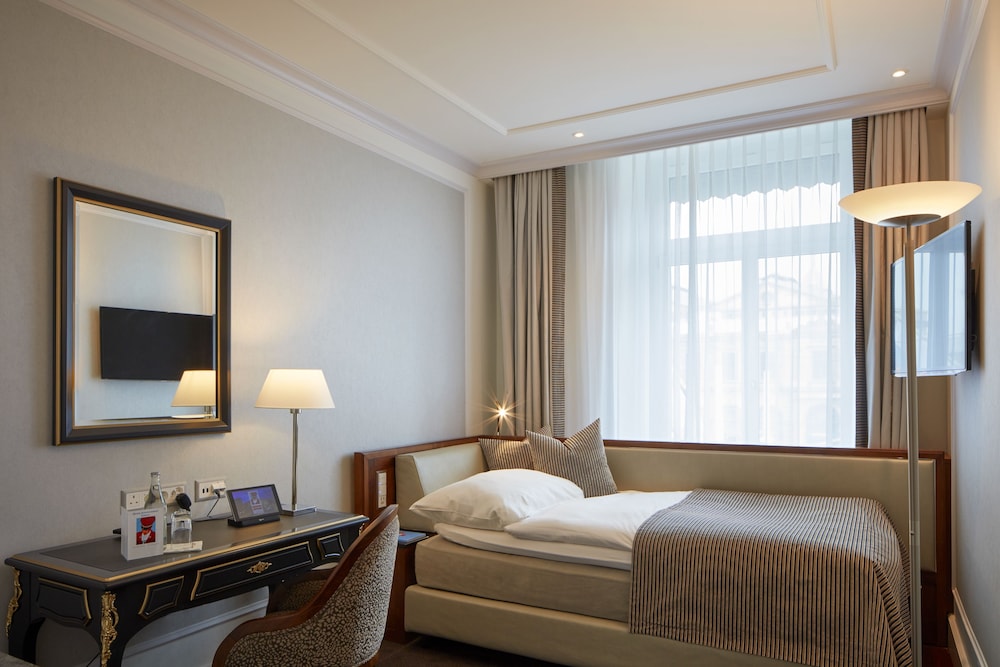 Hotel Schweizerhof Zurich 9/53