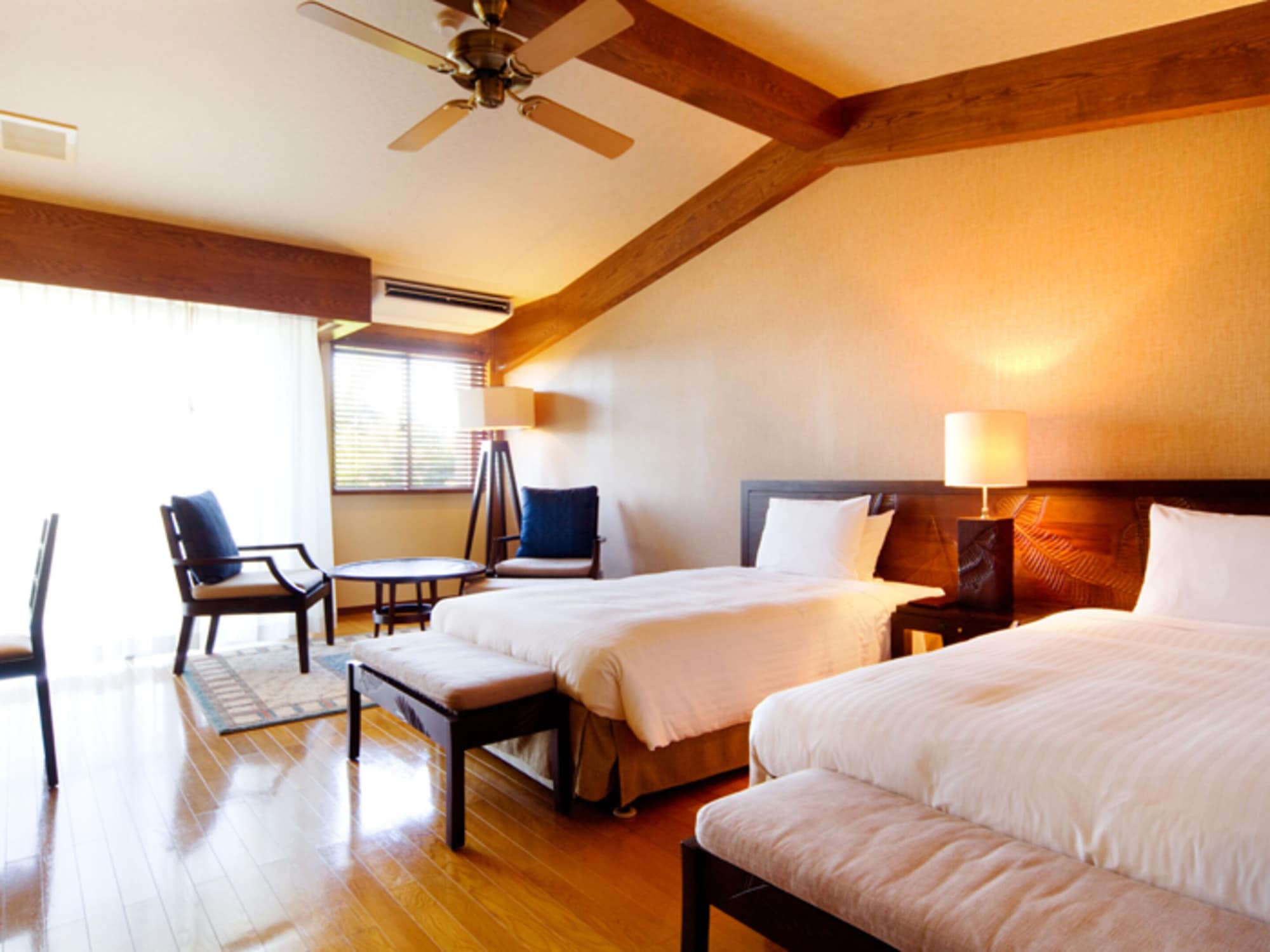 DELUXE, TWIN BEDS, GARDEN VIEW