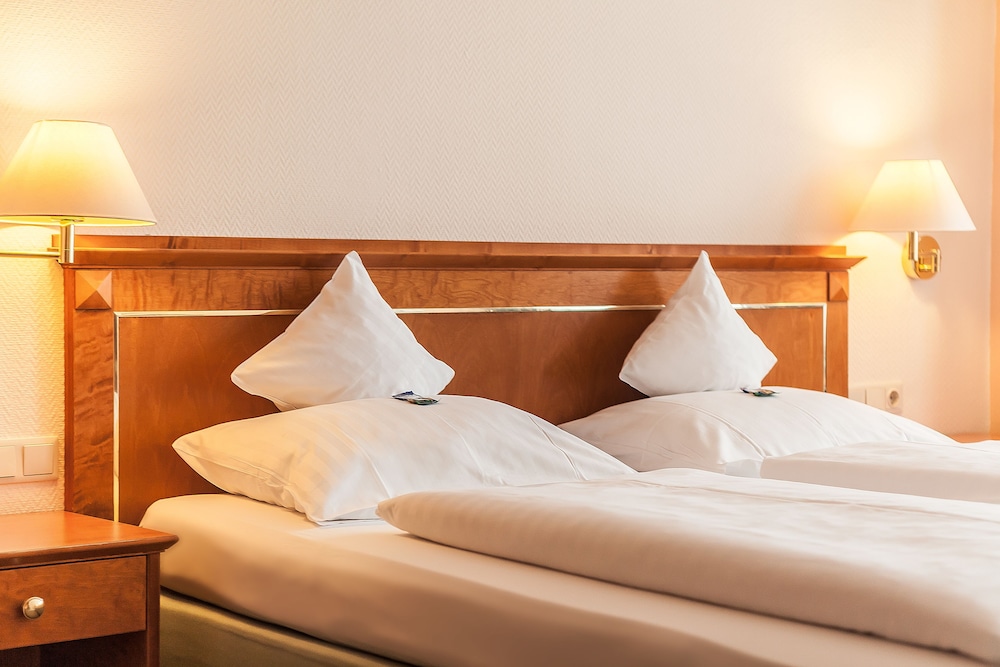 Hotel Niedersaechsischer Hof 24/75