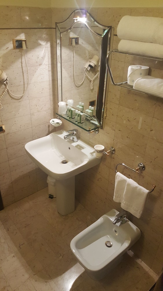 Hotel Verdi Boutique Hotel 48/50