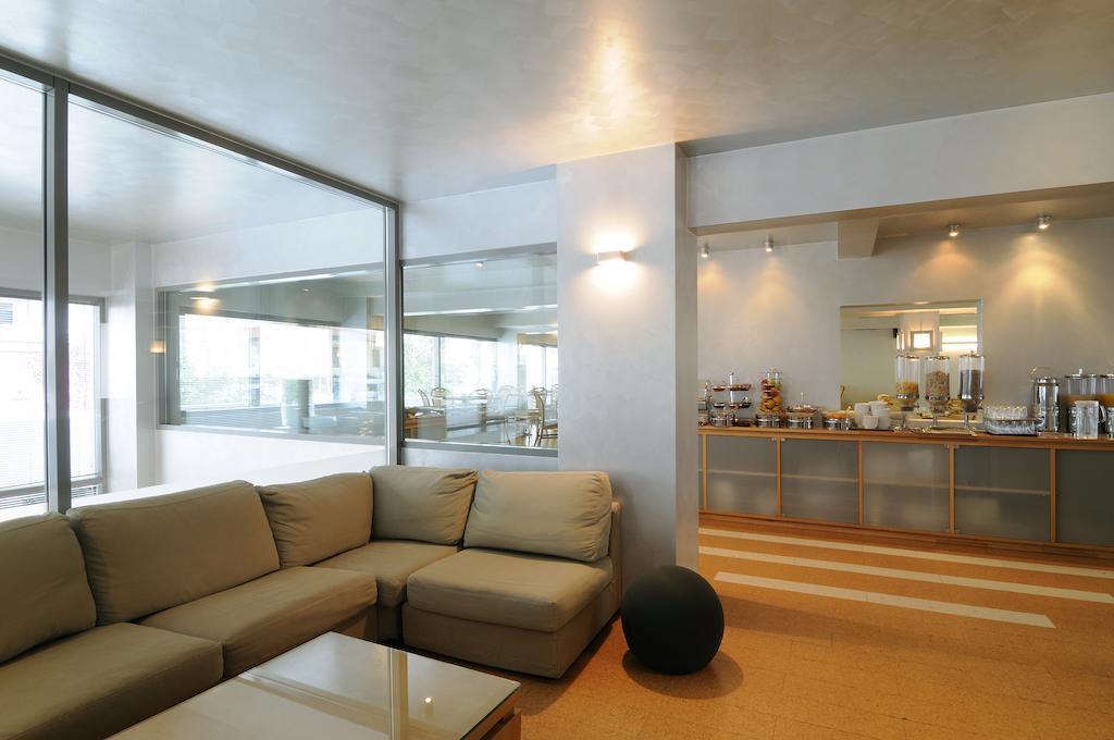 Maniatis Hotel 15/22