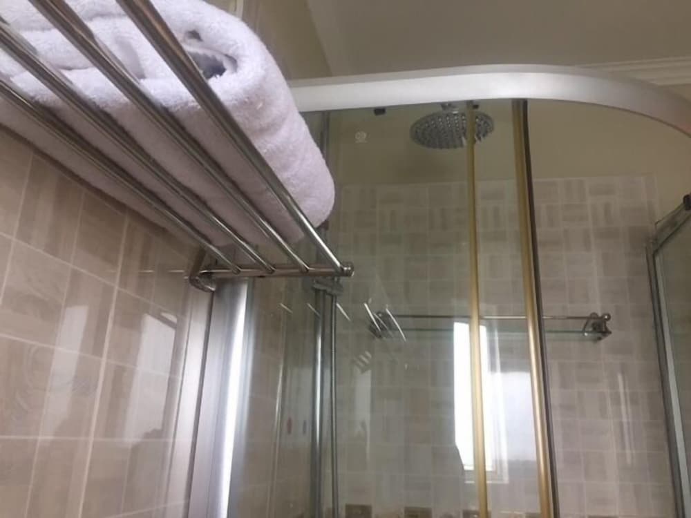 Comfort Palace Guest House Kasane 26/28