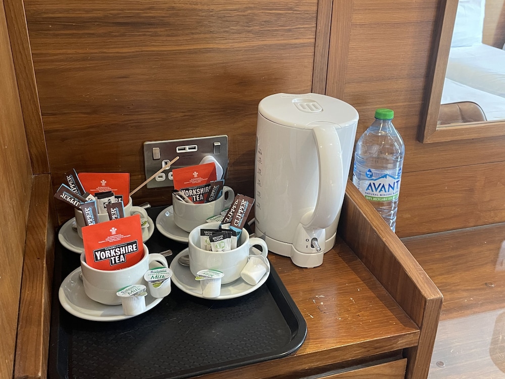 Leisure Inn Hotel 55/56